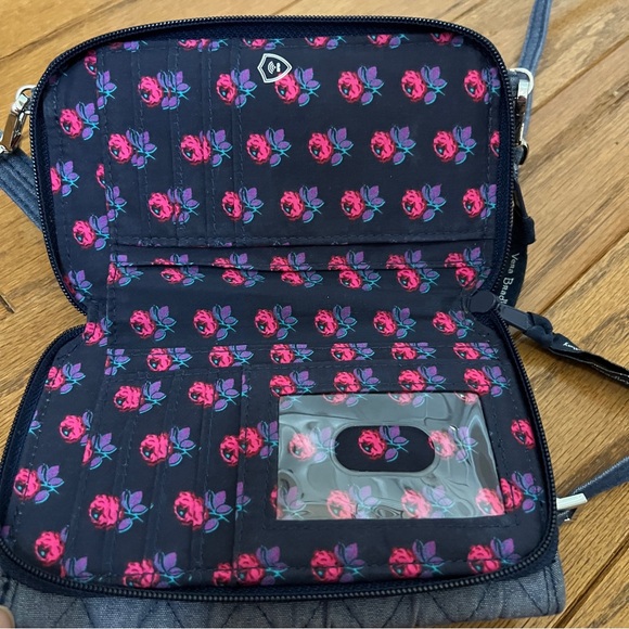 Vera Bradley RFID All in One Crossbody Bag - Picture 4 of 8